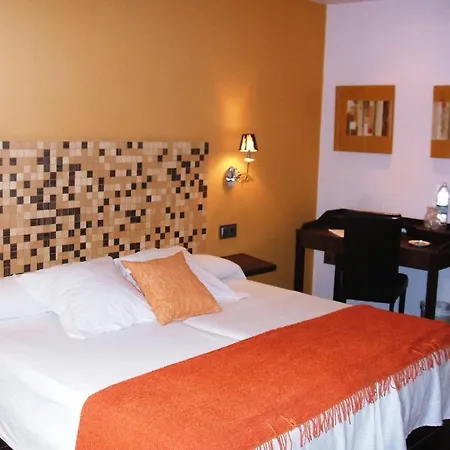 Hotel Castillo 2*
